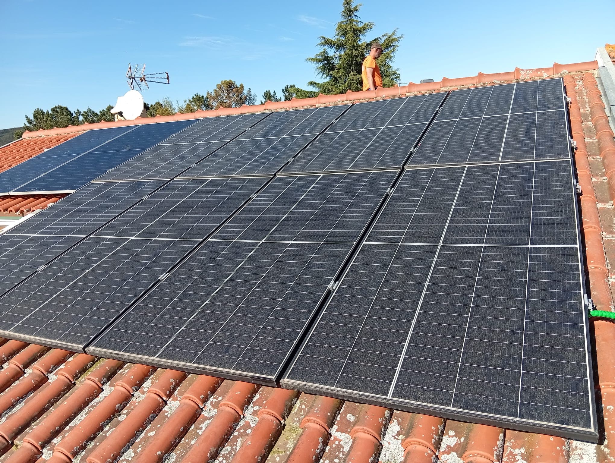 Sistema fotovoltaico residencial em Côja